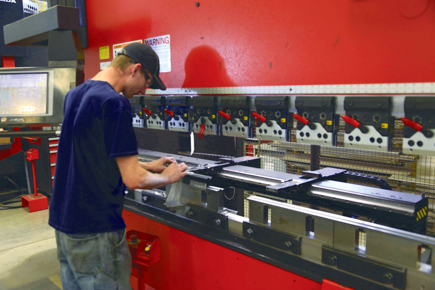 metal manufacturing.jpg